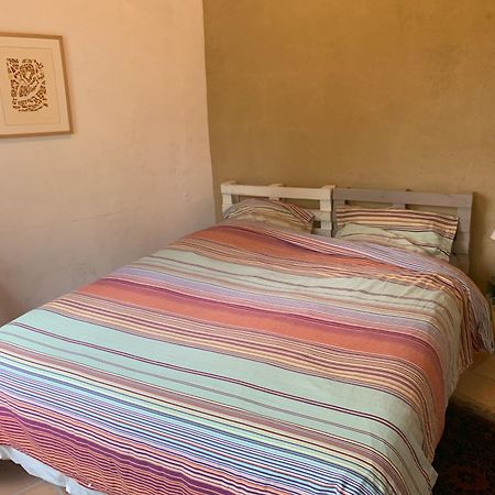 Chambre D'Hote Monflanquin Exteriör bild